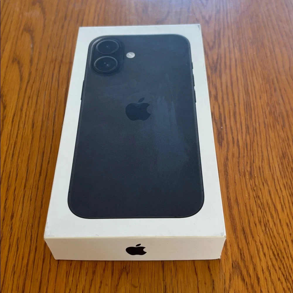 Apple iPhone 16 Box